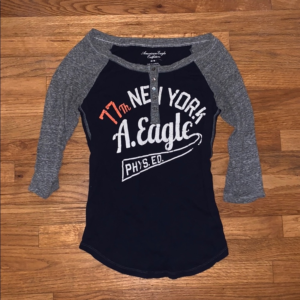 american eagle tee